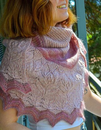 Lirio Shawl