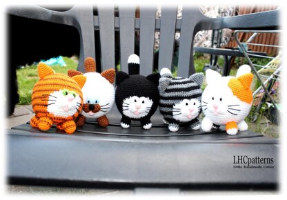 Five Ball Cats Crochet Pattern