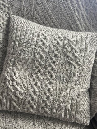 Mystery Knit Pillow 2021