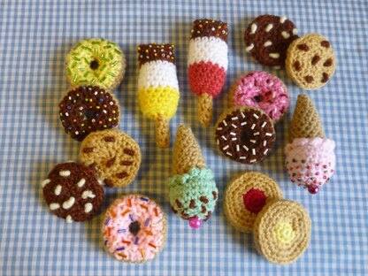 Party Treat Food Amigurumi Crochet Pattern