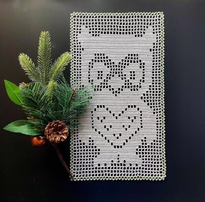 Owl Table Runner