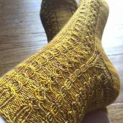 Luck of the Irish Socks - knitting pattern