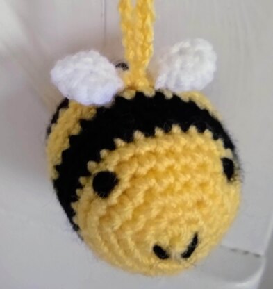 Bee Bauble