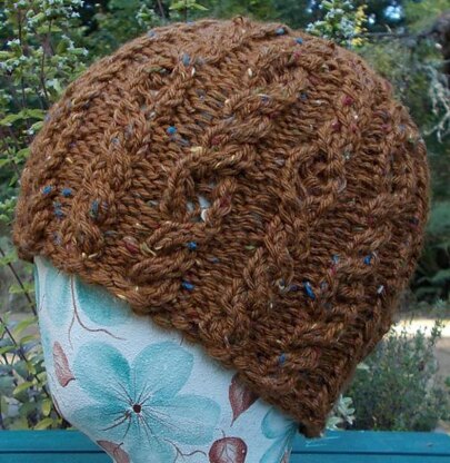 Lacy Cable Cap