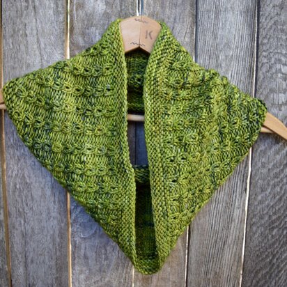 Scales Cowl