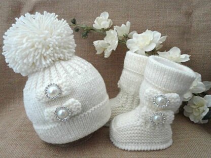 Knitting PATTERN Baby Shoes Baby Hat Pompom