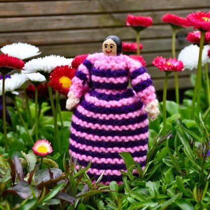 Primrose Peg Doll Knitting Pattern - Toy Knitting Pattern