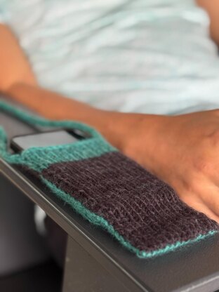 Double-Knit Phone Pouch