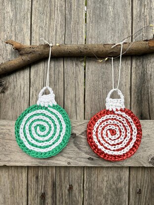 Crochet Coasters Candy spiral Pattern, Crochet Christmas ornament