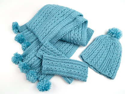 Deramores Wrist Warmers, Hat and Scarf PDF