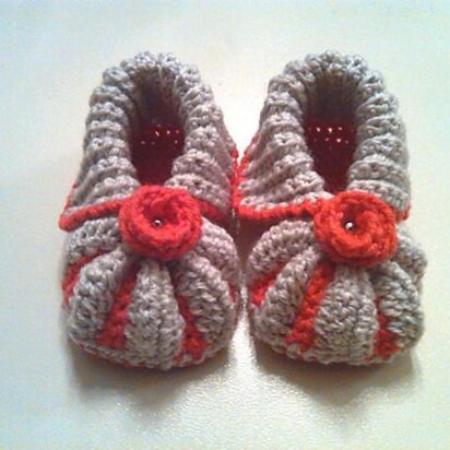 Rose Baby Booties / scarpine con roselline