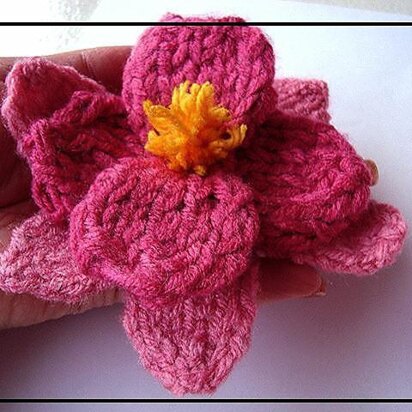 558 KNITTED ORCHID, ROSE, and LEAF