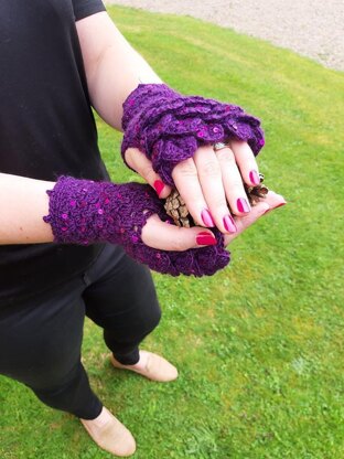 Dragon Scale Gloves