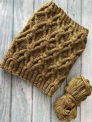 Evergreen Cowl Pattern