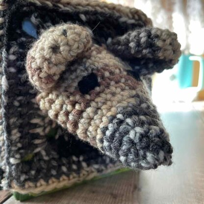 Armadillo Tissue Box Cover