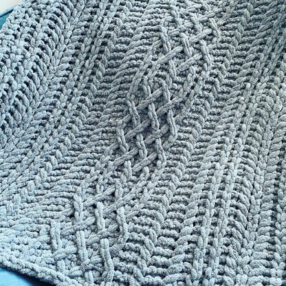 Square Knot Celtic Cable Blanket