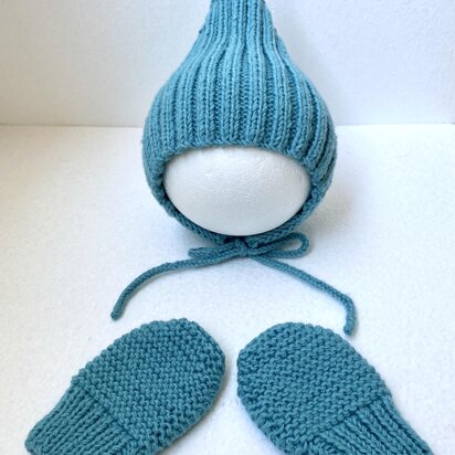 Pattern: knitted pixie bonnet hat and mittens