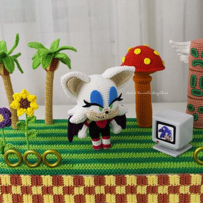 Rouge the Bat Amigurumi Pattern – PDF Digital Download (English)