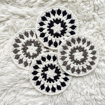 Scandi Snowflake Crochet Coaster