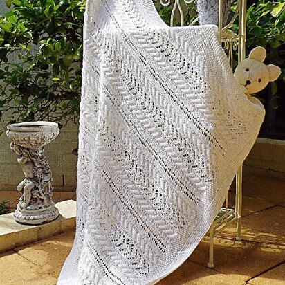 Lace and Cable Baby Blanket - P053