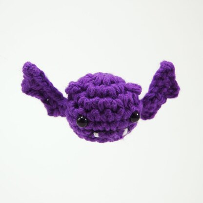 Amigurumi Bat Finger Puppet