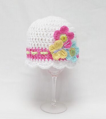 Crochet hat pattern - Flutterby Flowers