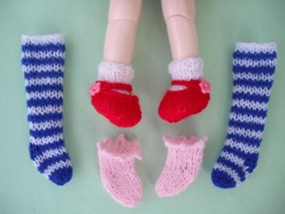 Shoes and socks for small bjd doll