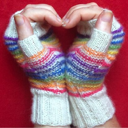 Iridis Mitts - knitting pattern