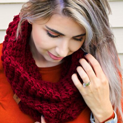 Maple Hills Cowl