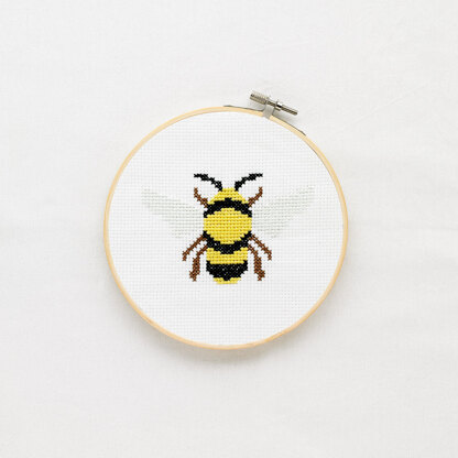 Mint & Make Bee 5" Cross Stitch Kit with Hoop