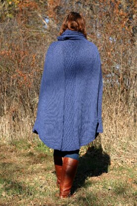 Brianna Cabled Cloak