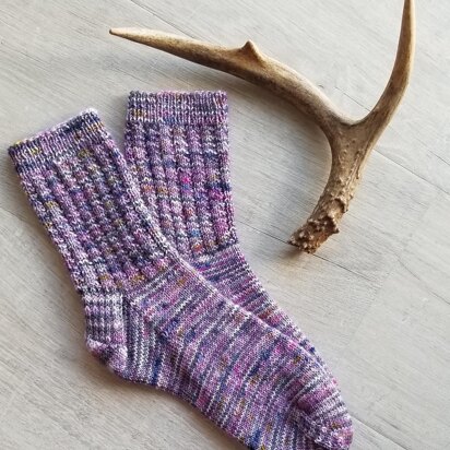 Apatite Socks - knitting pattern