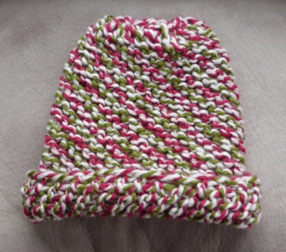 Reggy - diagonal garter stitch beanie