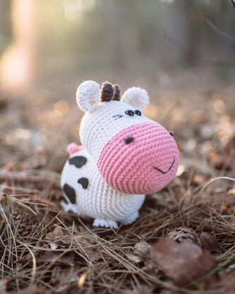 Daisy the Cow Crochet Pattern