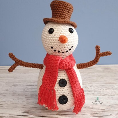 Seth the Snowman - UK Terminology - Amigurumi