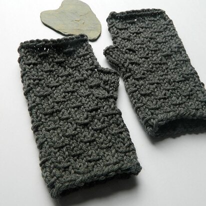 Rustic Maine Fingerless Mitts