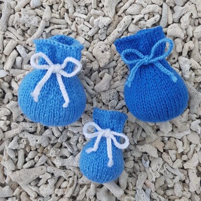 Little Knitted Pouches