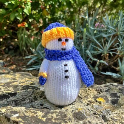Percy the Snowman Doll Knitting Pattern - Toy Knitting Pattern.