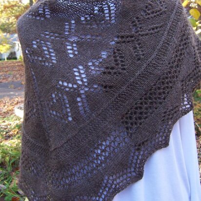 Hearts 'n' Hugs shawl