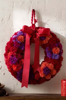 Mums in Fall Wreath in Red Heart Super Saver Economy Solids - LW3661