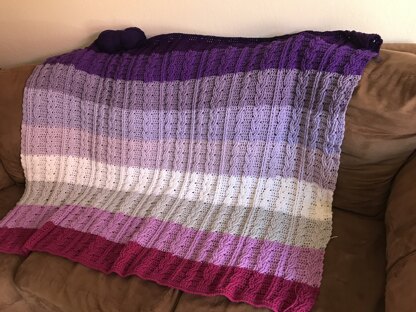 Cables Throw Blanket