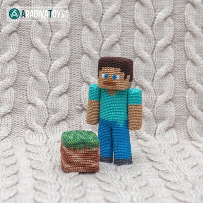 Steve from "Minecraft" by AradiyaToys