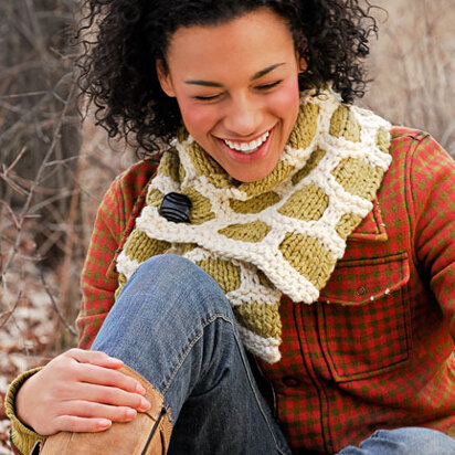 Bumble Up Scarf in Spud & Chloe Outer - 9202 (Downloadable PDF)