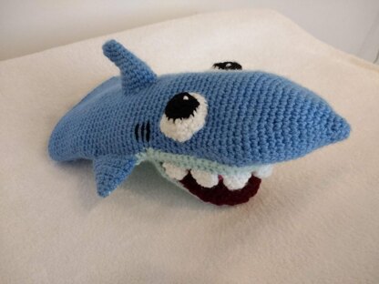 Baby Shark, amigurumi hand puppet