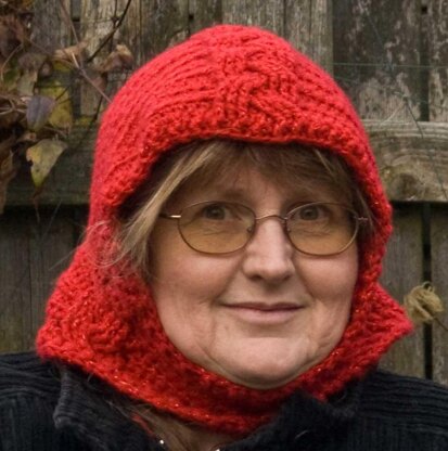 Cabled Scoodie and Neckwarmer - Aran version