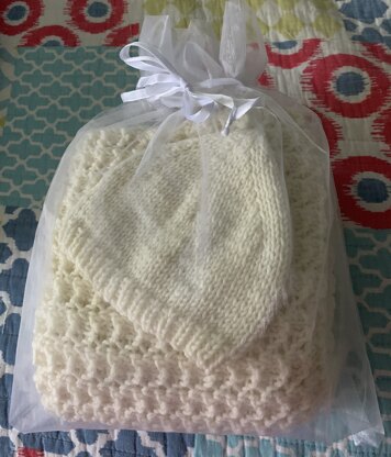 Baby blanket and hat set