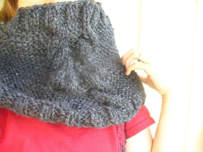 Karenina cowl