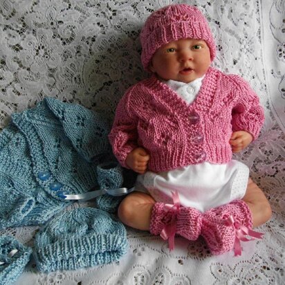 15. Premature Baby Lacy Cardigan Set
