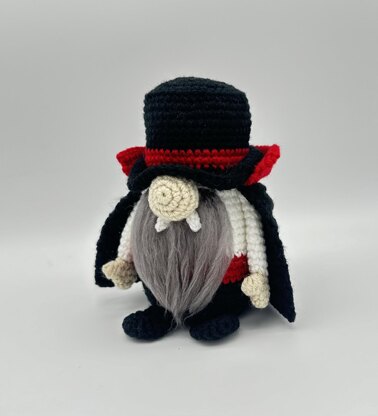 Halloween Vampire Gnome