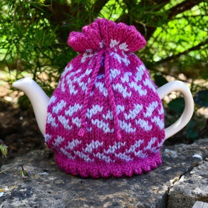 Boysenberry Fair Isle 2 Cup Teapot Cosy Knitting Pattern